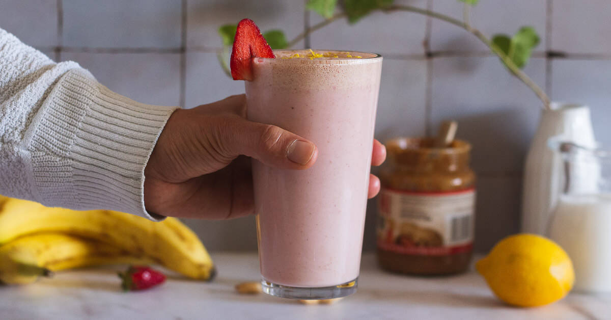 Batido de Fresa y Plátano Nómadas Gourmet