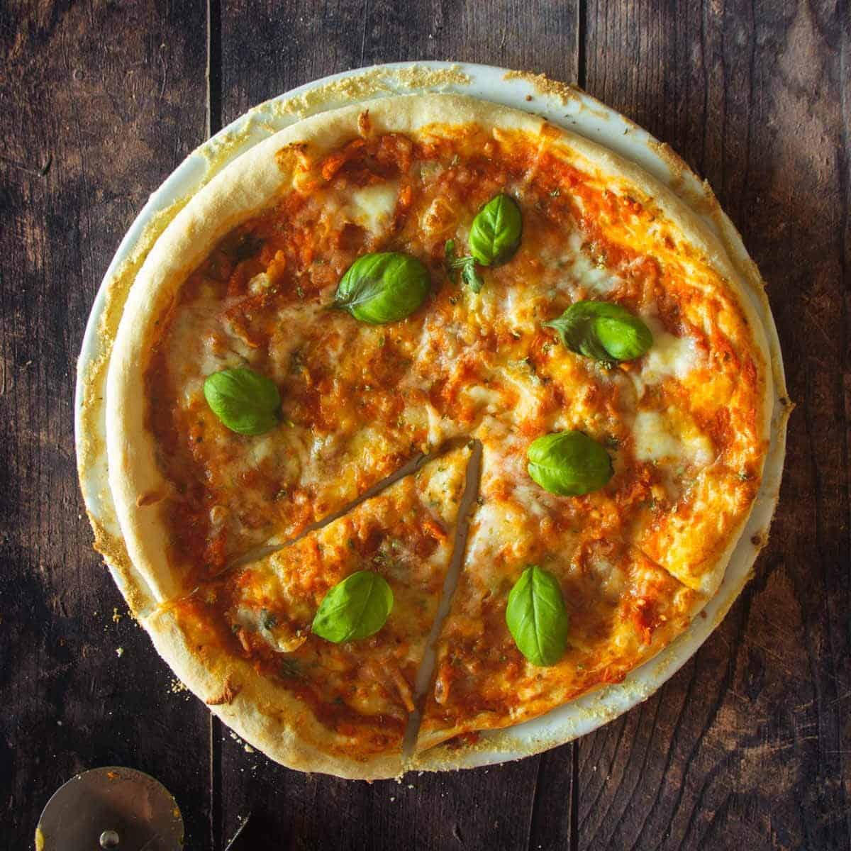Deformar Desde allí Papá Masa de Pizza Italiana Casera | Nómadas Gourmet
