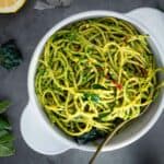 pasta con pesto de kale featured.