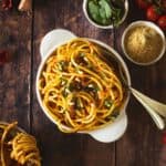 pasta al pesto de tomate seco featured.