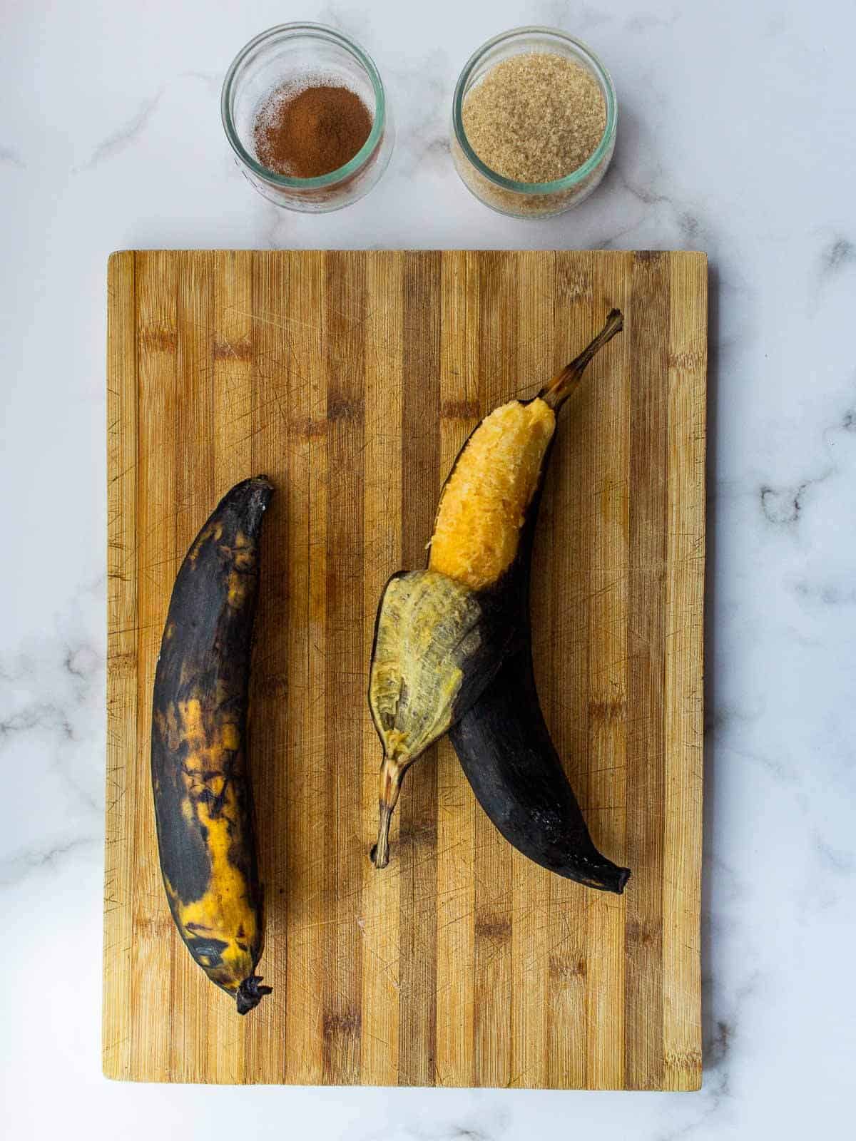 ingredientes para hacer plátanos en tentación.