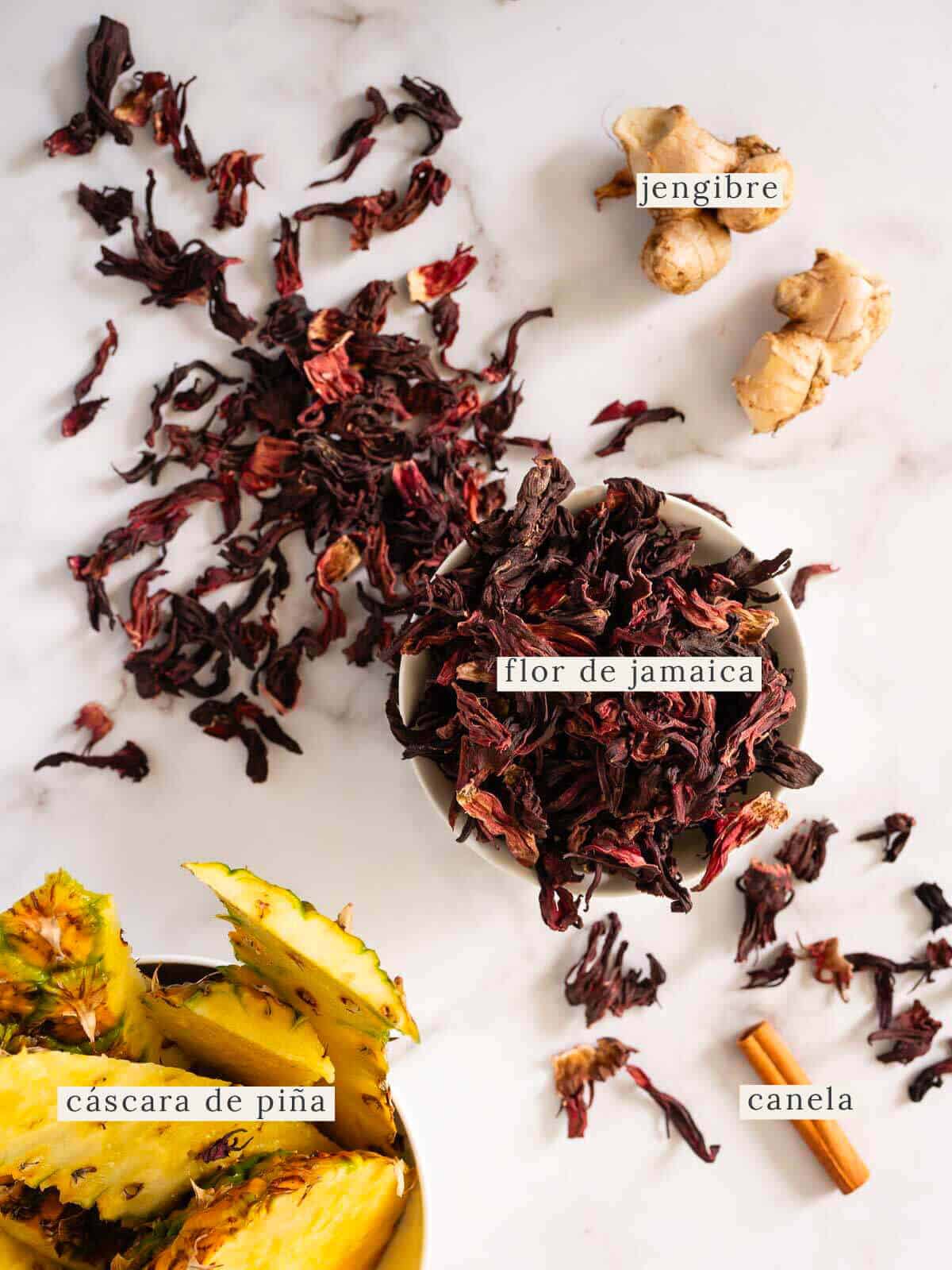 ingredientes para preparar té de flor de jamaica.